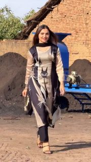 Gauri Virdi feet photo 9