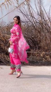 Gauri Virdi feet photo 19
