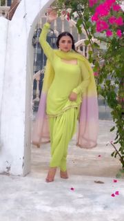 Gauri Virdi feet photo 17