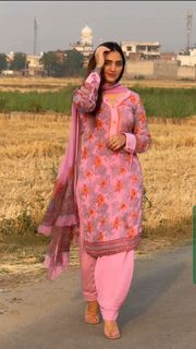 Gauri Virdi feet photo 10