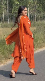 Gauri Virdi feet photo 15