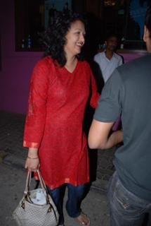 Gautami feet photo 3