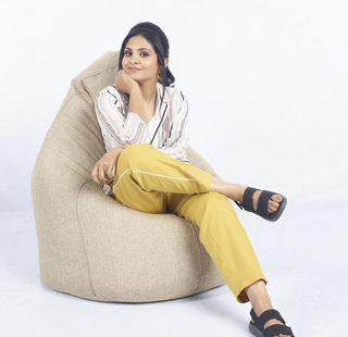 Gayathri Arun feet photo 15