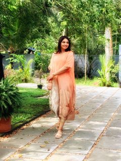 Gayathri Arun feet photo 5