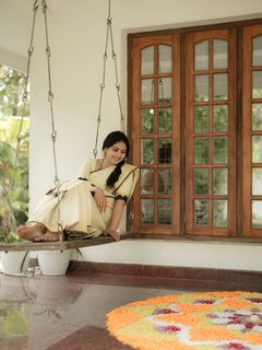 Gayathri Arun feet photo 1