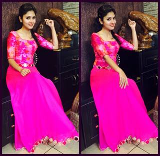 Gayathri Suresh feet photo 3