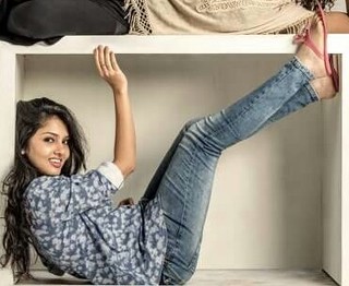 Gayathri Suresh feet photo 5
