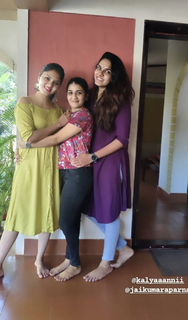 Gayathri Suresh feet photo 17