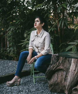 Gayathri Suresh feet photo 8