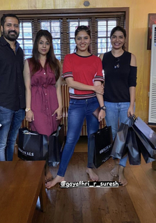 Gayathri Suresh feet photo 1