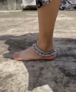 Gayathri Suresh feet photo 17