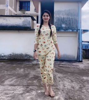 Gayathri Suresh feet photo 6
