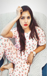 Gayathri Suresh feet photo 15