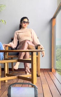 Gayathri Suresh feet photo 18