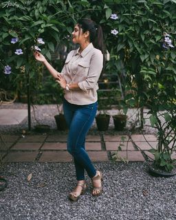 Gayathri Suresh feet photo 1