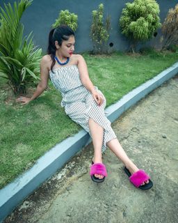 Gayathri Suresh feet photo 20
