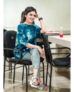 Gayathri Suresh feet photo 13