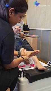 Gayathri Suresh feet photo 11