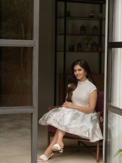 Gayathri Suresh feet photo 3
