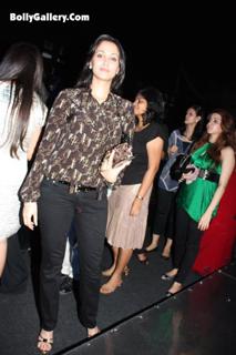 Gayatri Joshi feet photo 1