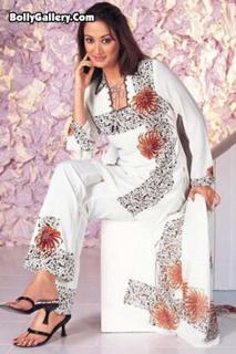 Gayatri Joshi feet photo 15