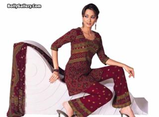 Gayatri Joshi feet photo 4