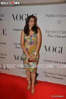 Gayatri Joshi feet photo 17