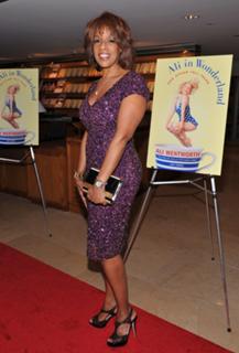 Gayle King feet photo 7