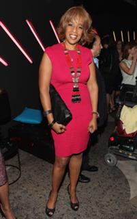 Gayle King feet photo 4