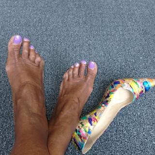 Gayle King feet photo 2
