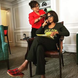 Gayle King feet photo 3