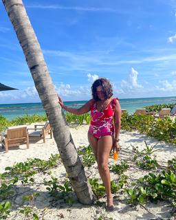 Gayle King feet photo 6