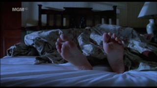 Geena Davis feet photo thumbnail