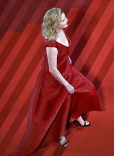 Geena Davis feet photo thumbnail