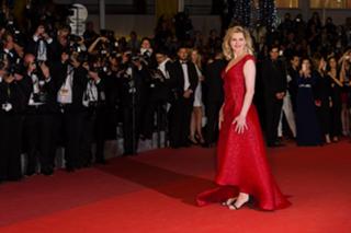 Geena Davis feet photo thumbnail