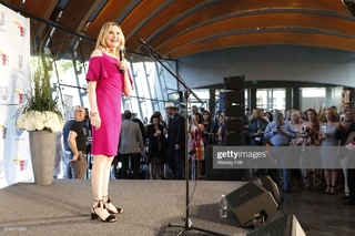 Geena Davis feet photo thumbnail