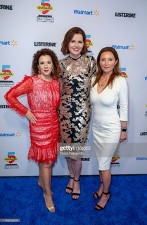Geena Davis feet photo thumbnail