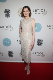 Geena Davis feet photo thumbnail