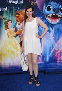 Geena Davis feet photo thumbnail