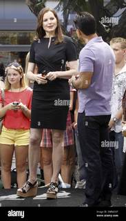 Geena Davis feet photo thumbnail