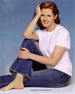 Geena Davis feet photo thumbnail
