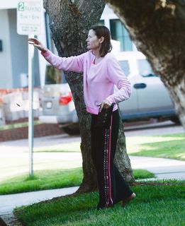 Geena Davis feet photo thumbnail