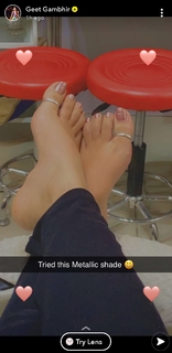 Geet Gambhir feet photo thumbnail