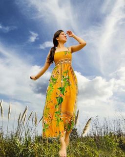 Geet Gambhir feet photo thumbnail