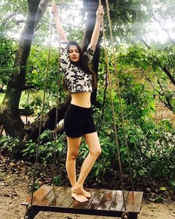 Geet Gambhir feet photo thumbnail