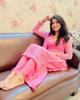 Geet Gambhir feet photo thumbnail