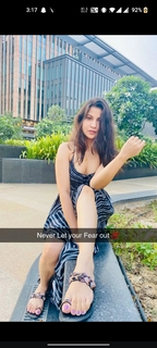 Geet Gambhir feet photo thumbnail