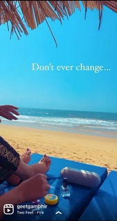 Geet Gambhir feet photo thumbnail