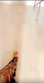 Geet Gambhir feet photo thumbnail