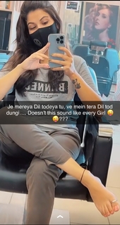 Geet Gambhir feet photo thumbnail